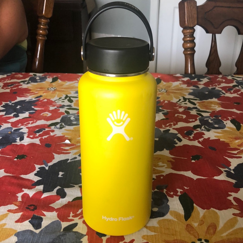 32 oz. Hydroflask - Lemon Yellow Color